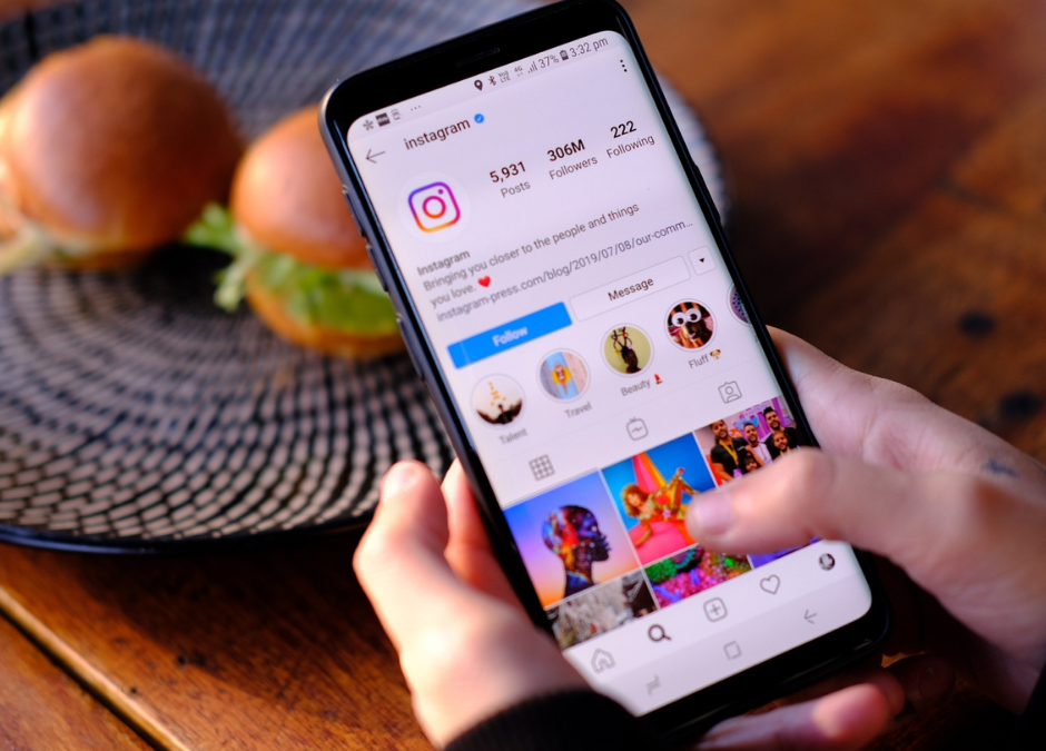 4 Ways to Use Instagram Stories to Grow Your Business